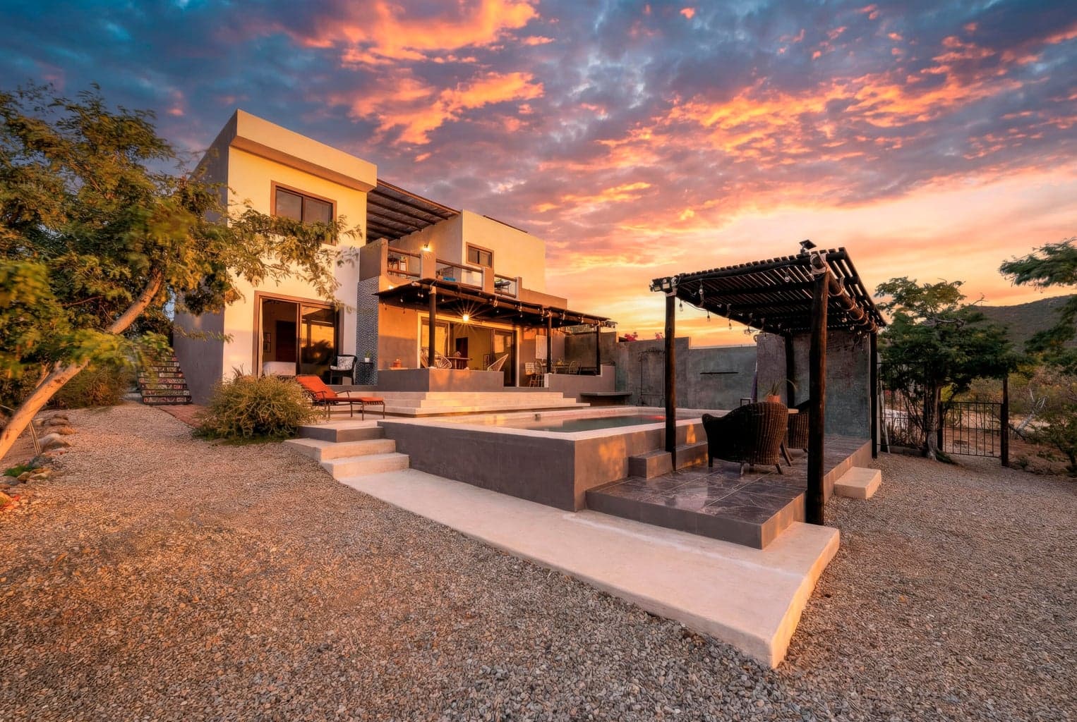 Zacatitos, Baja Surf House, East Cape