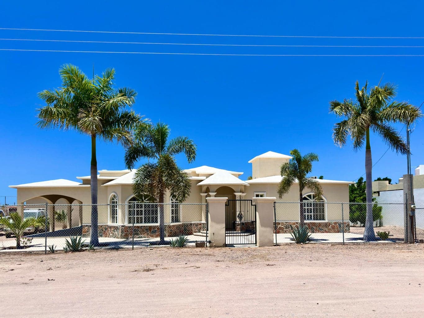 Calle 8, El Centenario, CASA MARIA, La Paz